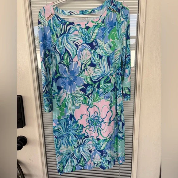 Lilly Pulitzer Sophie Floral Blue and Green Boat Neck, 3/4 length Sleeve, Small - Picture 2 of 4